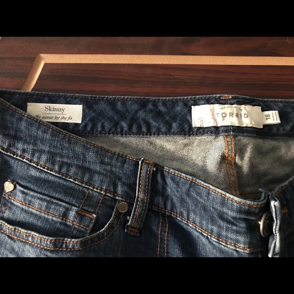 Torrid Size 18 Skinny Capris